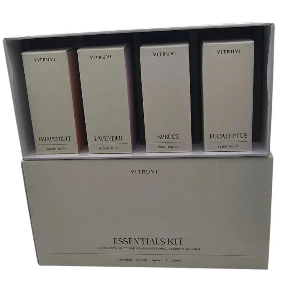 Vitruvi Essentials Kit features a collection of four 100% pure essential oils